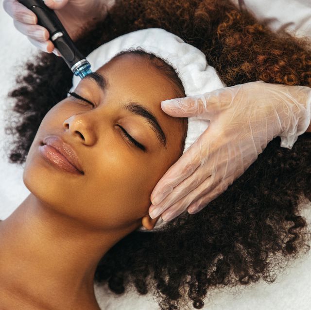 Understanding Hydra Facials:Get the best skin of your life with this New Age Treatment